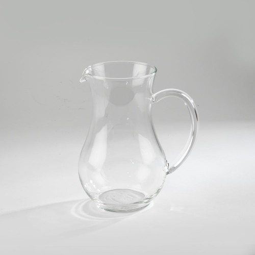 Carafe fine à poignée